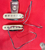 2 DiMarzio Virtual Vintage 54 DP405 strat pickups -