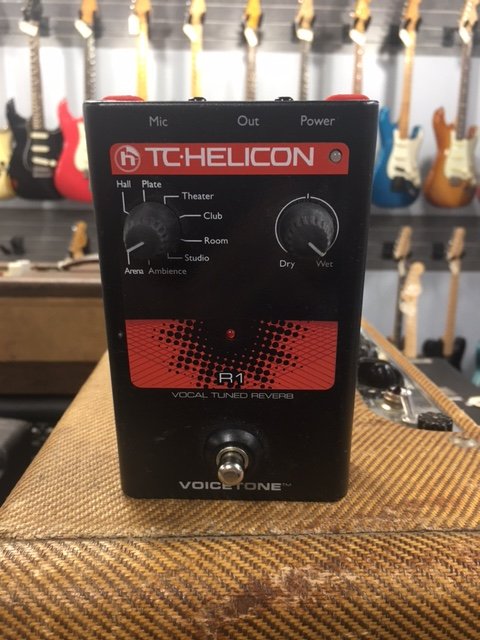 TC Helicon Voicetone R1 Used
